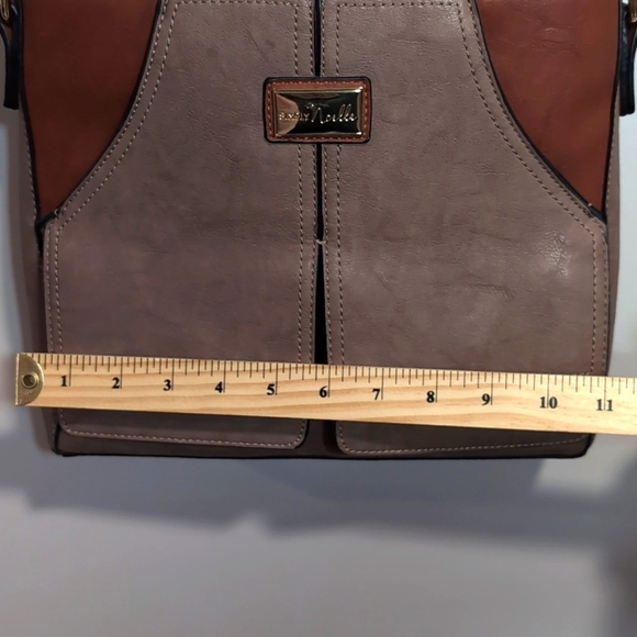 Simply Noelle 2 Tone Brown Faux Exterior Medium Crossbody Bag. - Picture 15 of 16